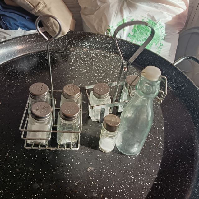 Soporte para saleros y pimenteros