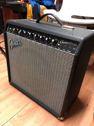 Amplificador Fender Champion 40