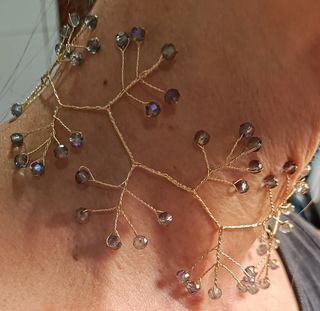 Collar choker con cuentas de cristal