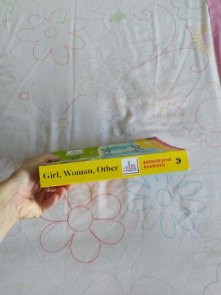 Girl, Woman, Other: A Novel (Booker Prize Winner)