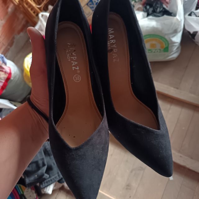 Zapatos de tacón Mary Paz negros talla 38