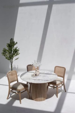 Mesa redonda mármol y madera