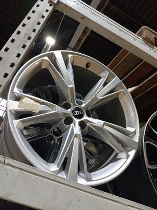 Llantas Audi Q8 21 pulgadas ( nuevas )