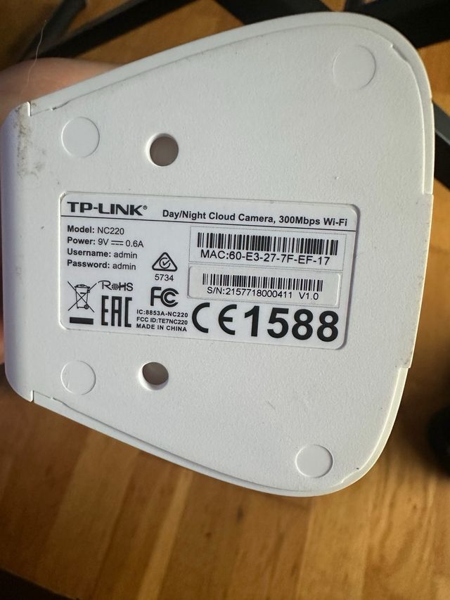 Cámara Seguridad TP-Link NC220 Día/Noche