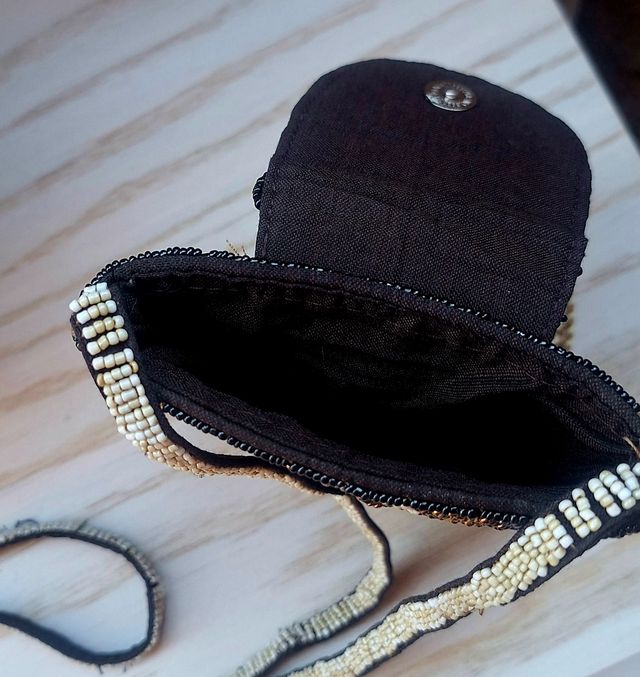 Bolso bandolera pedrería y lentejuelas