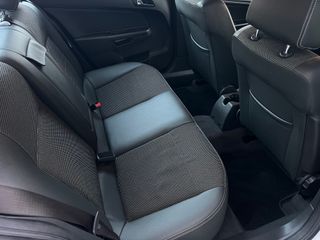 134€/Mes Opel Astra 1.7CDTi 110cv 154.000KM 2011