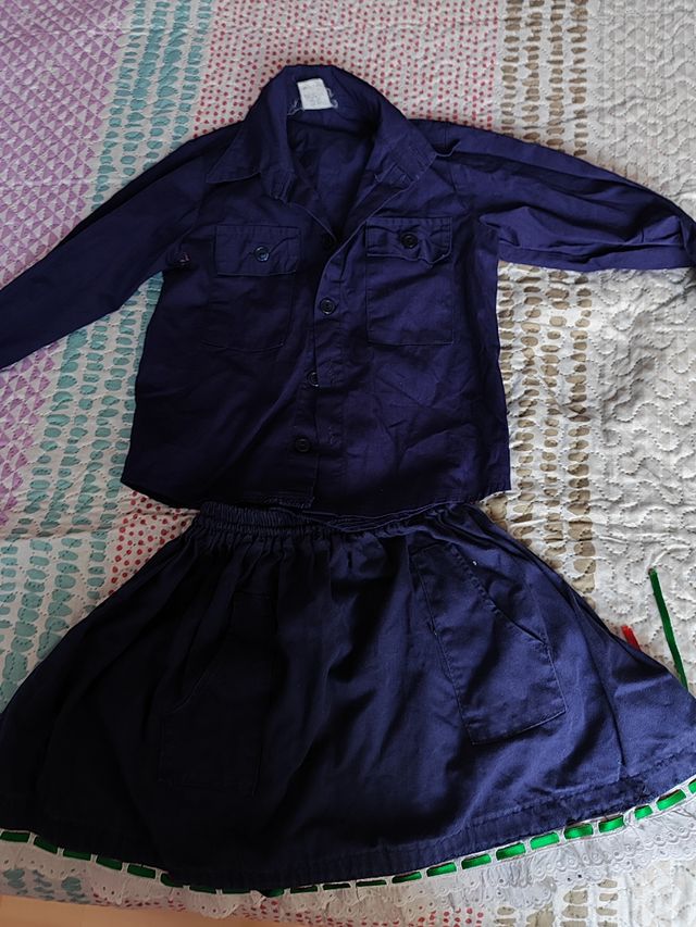 Conjunto Mahón, falda y camisa