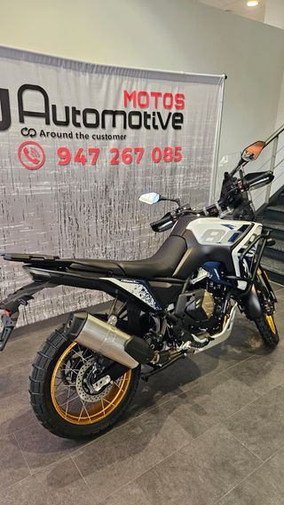 VOGE 800 RALLY