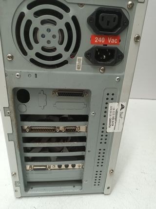 Caja PC AT Antigua 