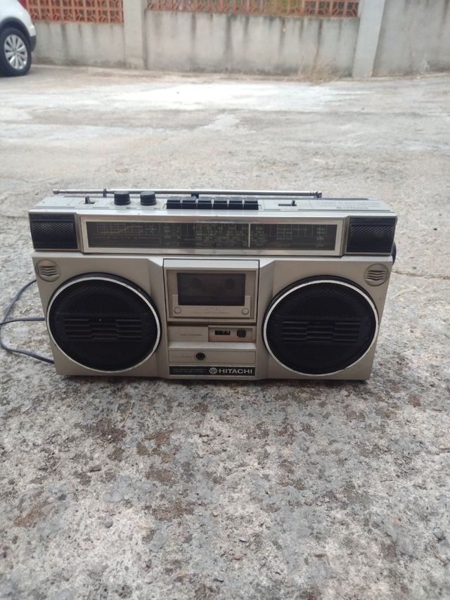 Cassete Rádio Hitachi Prata