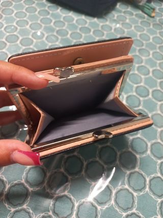 Cartera Negra MANYIDI FASHION