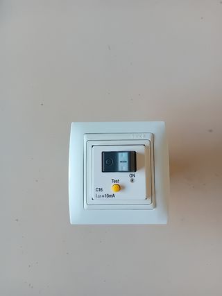 Diferencial empotrable Simon 75417-30 16A - 10mA