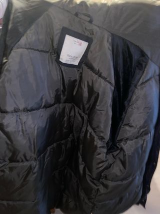 ADDETTO ALLA CONSEGNA A TRE CAPPOTTI