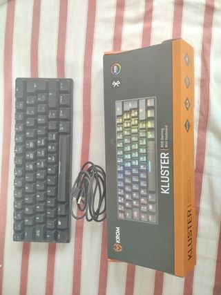 Teclado Gaming KROM KLUSTER RGB Bluetooth