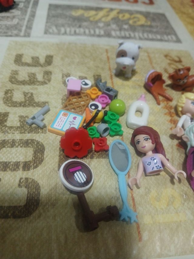Lego Figuras friends y Accesorios