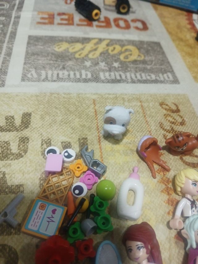 Lego Figuras friends y Accesorios