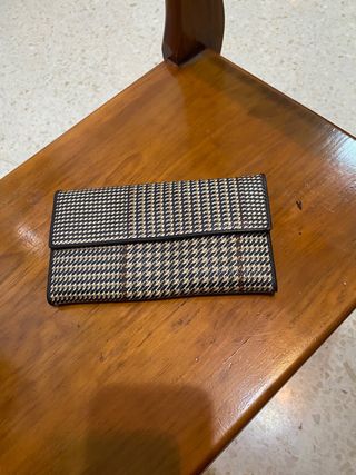 Cartera de mano con estampado