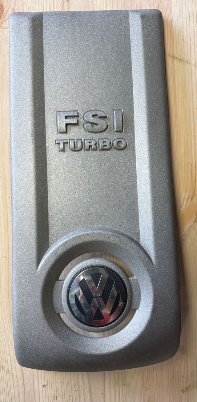 Tapa Filtro Admisión VW Golf 5 GTI 06F103926A