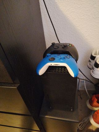 Xbox Series X con Mando Azul