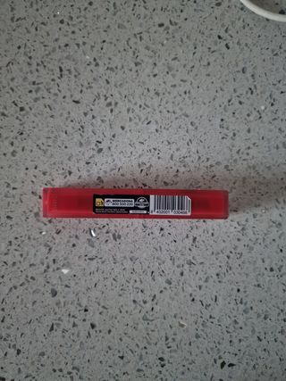 Labial 12H Lasting Lips Rojo Nuevo