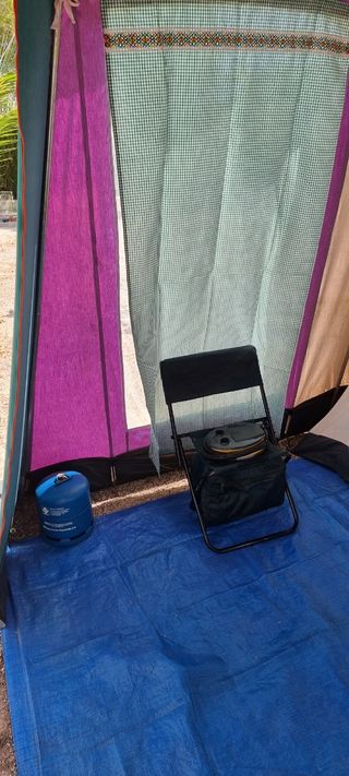 Tienda de campaña familiar