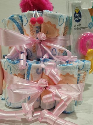 Regalo nascita bimba con pannolini
