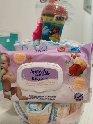 Regalo nascita bimba con pannolini