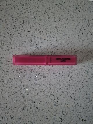 Labial 12H Lasting Lips nuevo