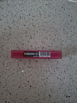Labial 12H Lasting Lips nuevo