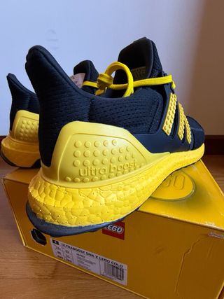 Zapatillas Adidas Ultraboost DNA x LEGO Talla 46