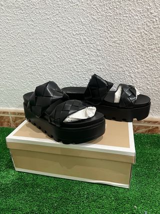 Sandalias negras plataforma