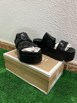 Sandalias negras plataforma