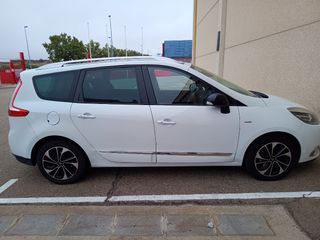 Renault Grand Scenic 2016