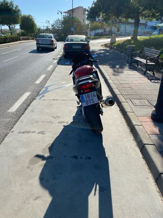 Honda CBR 600 F4i Roja y Negra