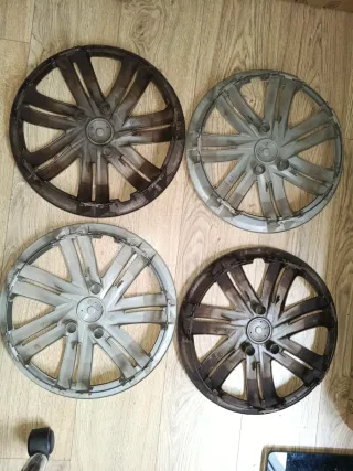 4 Tapacubos VW Polo R14