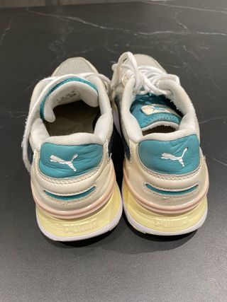 Tenis Puma Beige y Gris Originales