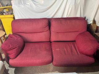 Sofá cama de tela rojo