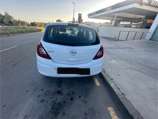 Opel Corsa 2007 con pocos kms