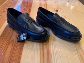 Mocasines Negros de Piel - Massimo Dutti Talla 43