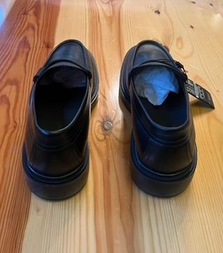 Mocasines Negros de Piel - Massimo Dutti Talla 43