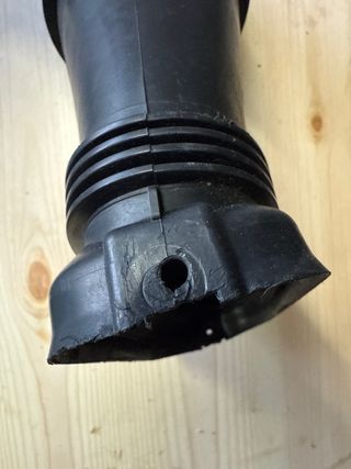 Tubo Admisión Golf 5 GTI Original VW
1K0129618AH