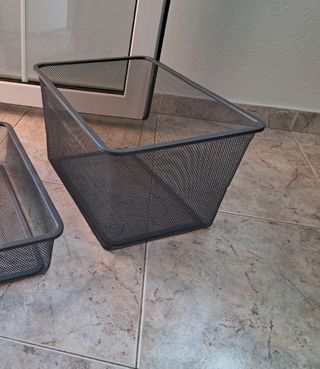 Scatola metallica grigia Ikea Trofast