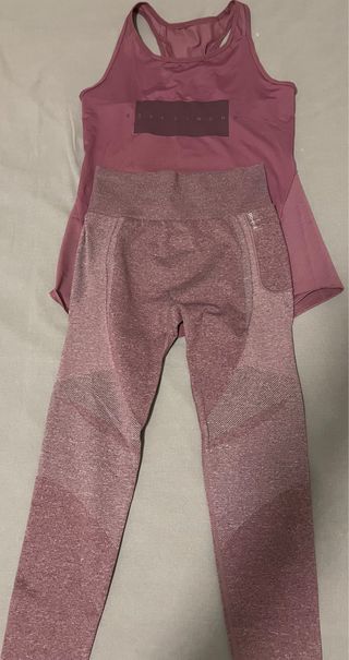 Conjunto Mallas y Camiseta Deportiva