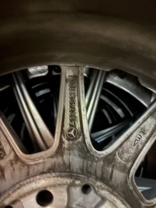 Llantas Mercedes Originales con gomas continental.