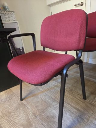 19 nuove sedie da conferenza a 40€ per unità. 