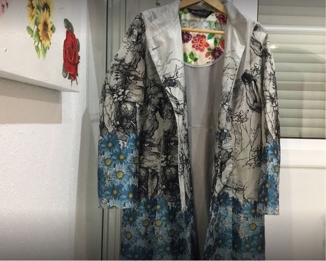 Abrigo Desigual estampado