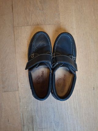 Zapatos náuticos niño negros marca Chiqui Moc 