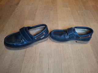 Zapatos náuticos niño negros marca Chiqui Moc 