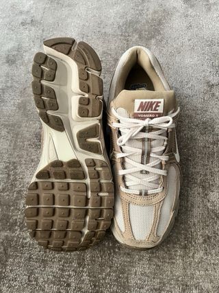 Nike Zoom Vomero 5 Marrón 42.5