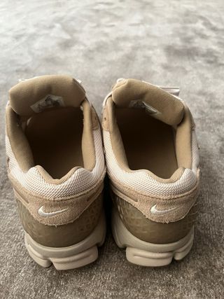 Nike Zoom Vomero 5 Marrón 42.5
